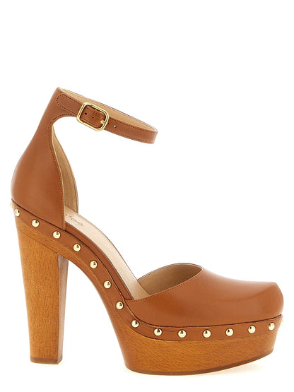 Lola Pumps