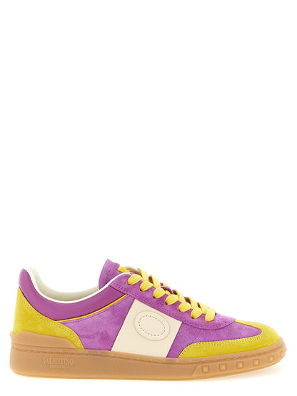 Upvillage Sneakers