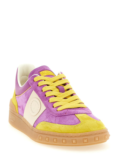 Upvillage Sneakers