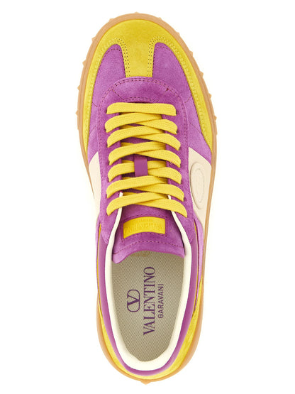 Upvillage Sneakers