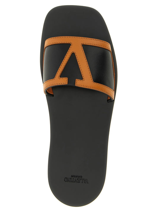 Valentino Garavani Viva Superstar