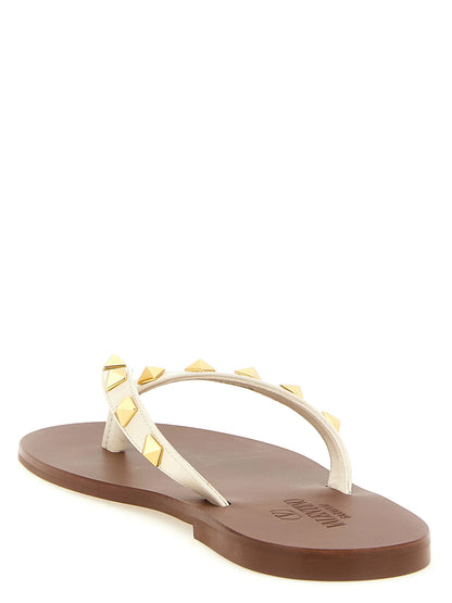 Valentino Garavani Thong Rockstud Sandaler
